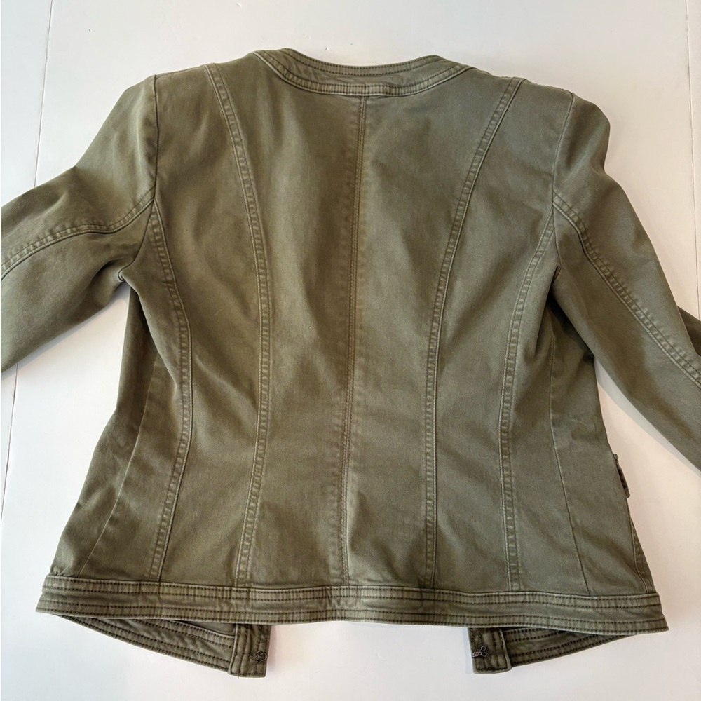 White House Black Market Olive Jacket with Gold Accents 4 - Picture 8 of 10